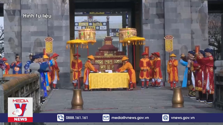 Lần đầu khai mạc Festival Huế tại điện Kiến Trung
