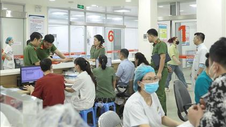 Yêu cầu đình chỉ ngay bếp ăn khiến 350 công nhân nhập viện nghi do ngộ độc thực phẩm
